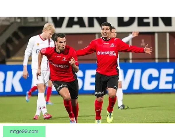 于帕梅卡诺已恢复合练有望出战对阵埃因霍温关键一役为球队后防注入强心剂